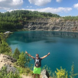 Александр Николаев